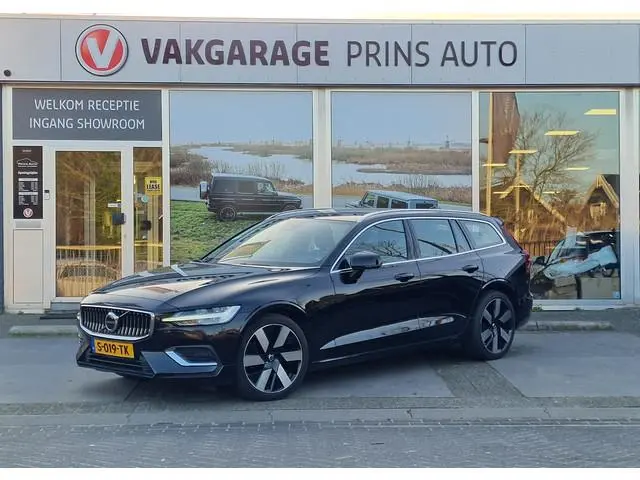 Volvo V60 2.0 B3 Plus Dark |CARPLAY|STOELVW.|H/K|NAVI|CRUISE|TREKHAAK| 18445 / 4738