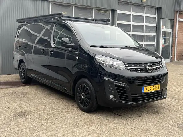 Opel Vivaro 2.0 CDTI L2H1 Dubbele schuifdeur Parkeerhulp voor en achter Achteruitrijcamera Airco Cru...