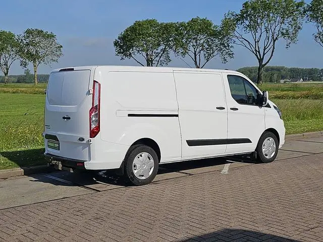 FORD TRANSIT CUSTOM 2.0 l2h1 2xzijdeur autom