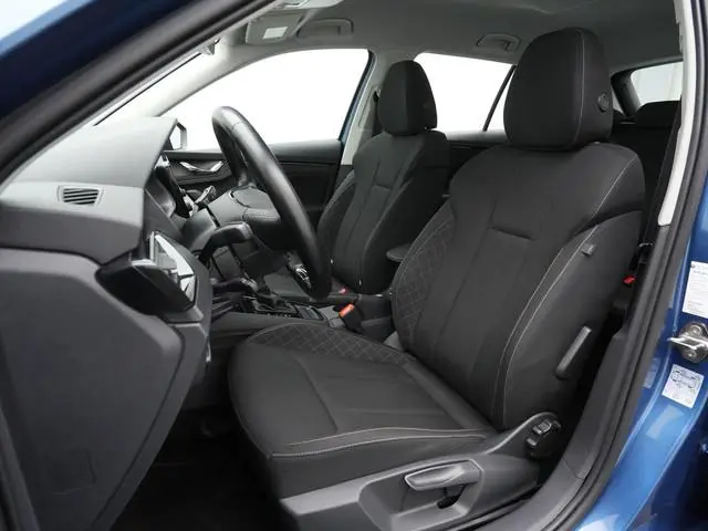 Skoda Kamiq 1.0 TSI 110 pk DSG Ambition | Trekhaak | Achteruitrijcamera | Adaptive Cruise | Carplay