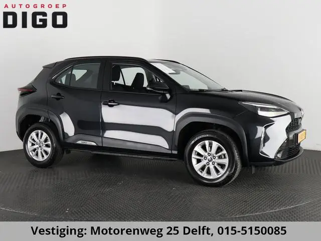 Toyota Yaris Cross 1.5 HYBRID BIJNA 2024. GARANTIE TOT 11-2033! CARPLAY NAVI. CAMERA .ADAPTIVE CRUIS...