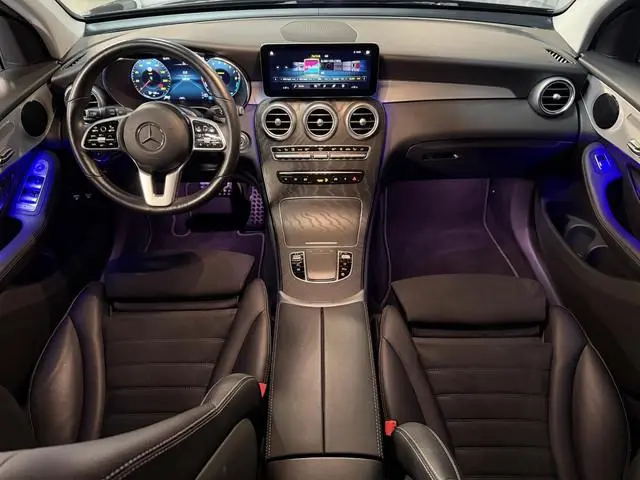Mercedes-Benz GLC-klasse 300e 4MATIC AMG Line 19"/Trekhaak/Stoel + stuurverwarming + memory l+r/Adap...
