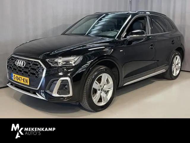 Audi Q5 55 TFSI e S edition Competition 19"/Sportstoelen/Stoelverwarming/Adaptieve cruise/Dodehoek/C...