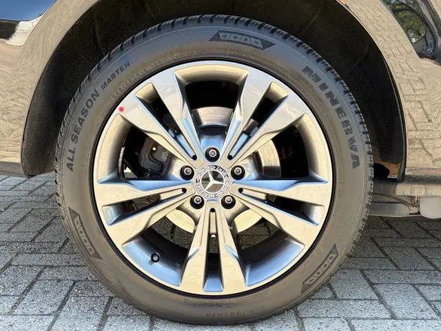 Mercedes-benz Vito 116 CDI 163PK L2 Automaat / LED / Camera / PDC / Dodehoek / Clima / Cruise / Trek...