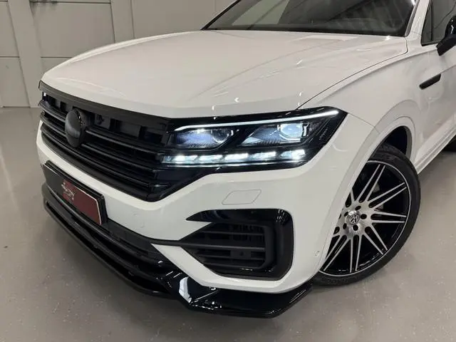 Volkswagen Touareg R 3.0 TSi 4MOTION eHybrid 462PK PANO/PUGLIA/LUCHTVERING/NACHT-ZICHT/TREKHAAK/DYNA...