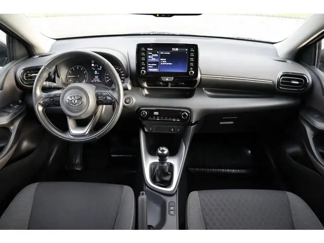Toyota Yaris 1.5 VVT-i Dynamic Limited, Handgeschakeld, Stoel & Stuurverwarming, Keyless, Camera!