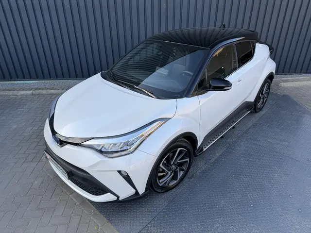 Toyota C-HR 1.8 Hybrid Style / Bi tone | BSM | Draadloos Apple Carplay/Android auto | PDC V+A | Rijk...