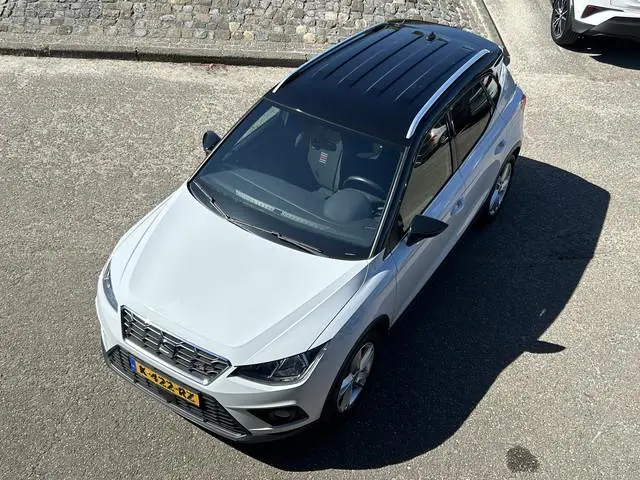 SEAT Arona 1.0 TSI FR Business Intense 1e EIGENAAR CAMERA ADAP CRUISE ECC NAVI