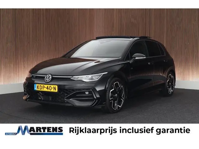 Volkswagen Golf 1.5 eTSI 150pk DSG R-Line Edition Camera Panoramadak Keyless Virtual Cockpit Navigat...