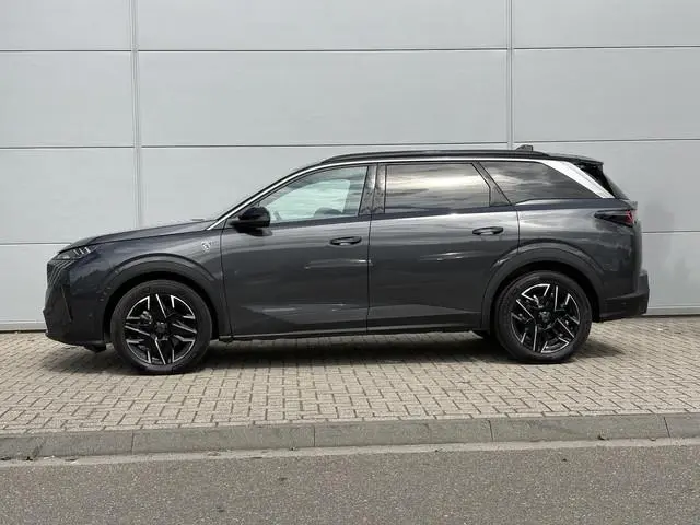 Peugeot 5008 1.2 Hybrid 145 GT 7p | 360 camera | Adaptieve Cruise Control | Elektrische stoelen | Ap...