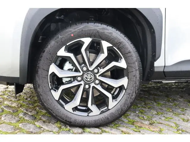 Toyota Yaris Cross 1.5 Hybrid 115 Dynamic, Comfortpack, BSM, Stoel en Stuurverwarming, Parkeersensor...