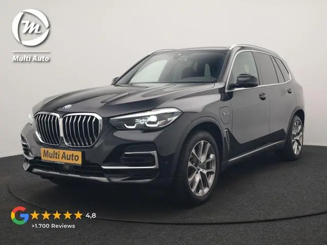 BMW X5 xDrive45e X Line PHEV 395pk Dealer O.H. | Luchtvering | Camera | Adaptief Onderstel | Lederen...