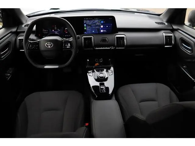 Toyota Urban Cruiser Dynamic 61 kWh Inruilpremie € 3.000