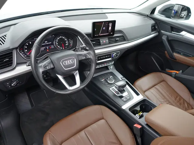 Audi Q5 2.0 TFSI Quattro S line Aut- Panoramadak, Xenon Led, Park Assist, Park Pilot, Keyless, Dynam...