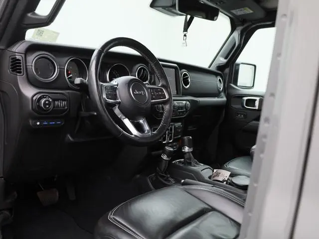 Jeep Wrangler 2.0T Sahara 4xe 380pk | Lederen Bekleding | Stoel & Stuurverwarming | Camera | Navigat...