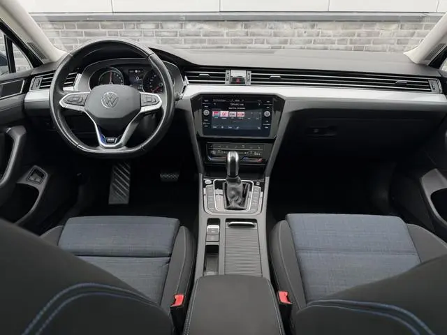 Volkswagen Passat Variant 1.4 TSI PHEV GTE Business | Pano | Elek. Trekhaak | Camera | Carplay | Nav...