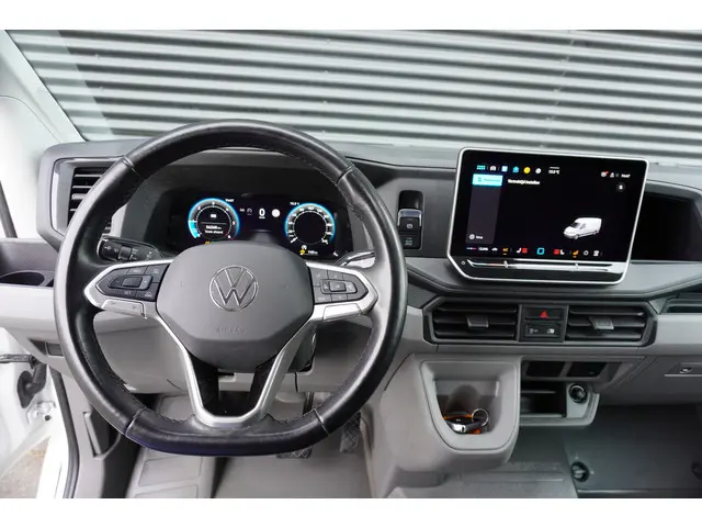 Volkswagen Crafter 35 140pk Automaat Facelift L4H3/L3H2 Apple Carplay Camera Cruise control Standkac...
