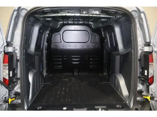 Ford E-Transit Courier