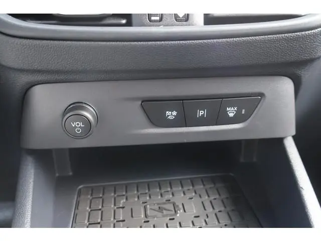Ford E-Transit Courier
