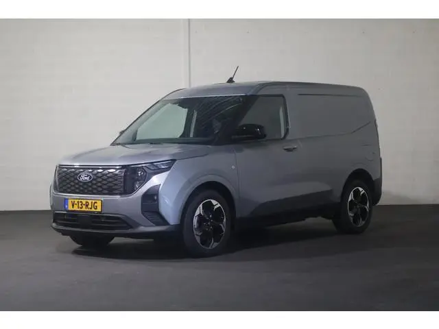 Ford E-Transit Courier