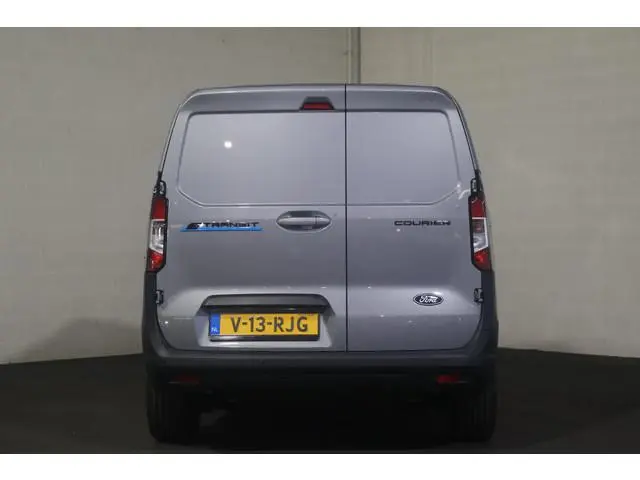 Ford E-Transit Courier