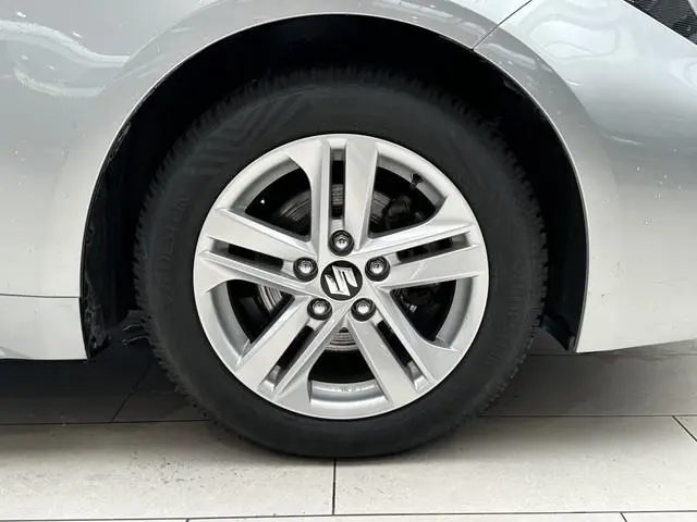 Suzuki Swace