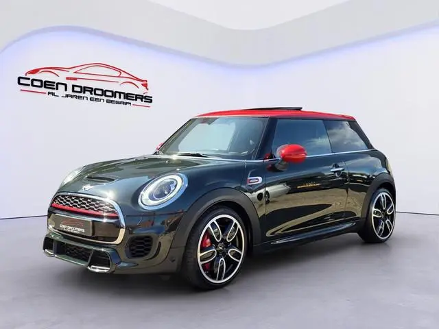 MINI Cooper 2.0 John Cooper Works /Apple Carplay/Panodak/Schaalstoelen/H&K Audio/HUD/Stoelverw./Park...