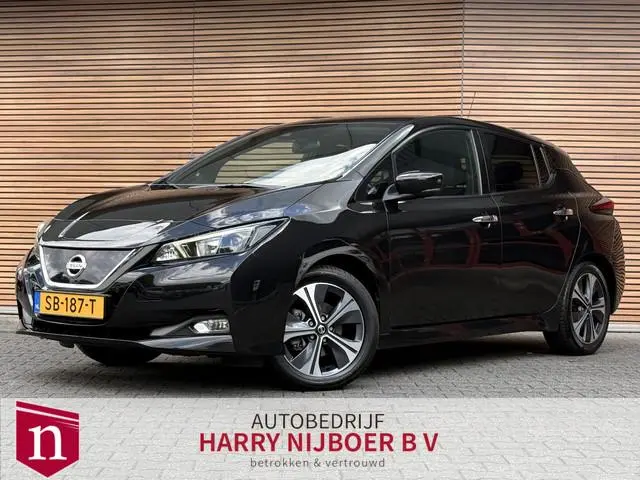 Nissan LEAF 2.ZERO EDITION 40 kWh Trekhaak / Leer / Adapt. Cruise / Navi / 360* Camera
