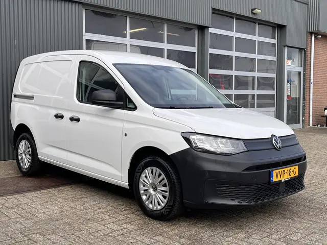 Volkswagen Caddy Cargo 2.0 TDI Airco Cruise controle Trekhaak 1400kg trekgewicht Apple carplay Navig...