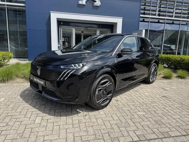 Peugeot e-3008