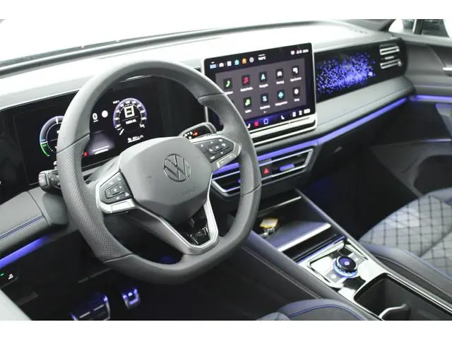 Volkswagen Tiguan 1.5 272pk eHybrid R-Line Edition Trekhaak Camera Keyless Massage Virtual Cockpit P...
