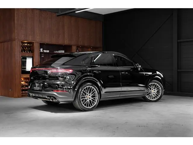 Porsche Cayenne Coupé 3.0 E-Hybrid PPF | Sportuitlaat | Panorama | 360 camera | Head-up