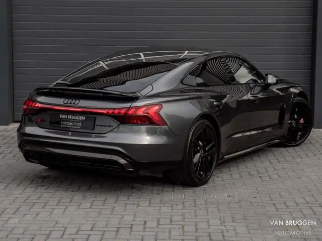 Audi e-tron GT