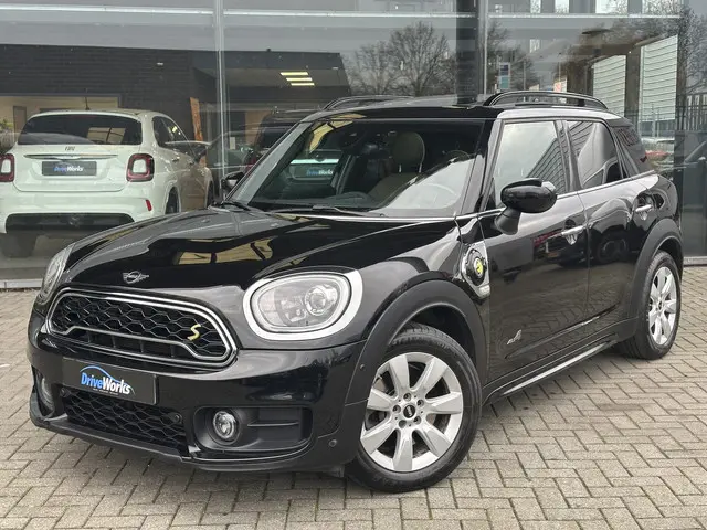 MINI Mini Countryman 2.0 Cooper S E ALL4 Chili | Leer | Panorama | Key-less | Winter-pakket |  Inter...