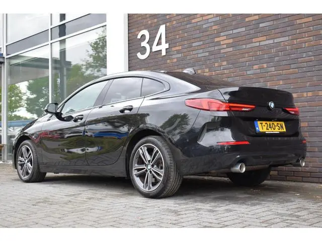 BMW 2-serie Gran Coupé 220i LEDER SPORTSTOELEN VIRTUAL NAVI