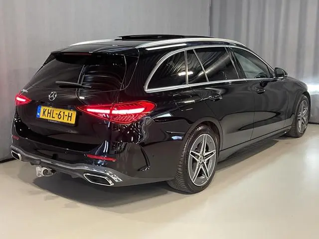 Mercedes-Benz C-klasse Estate 300 e Star Edition AMG Line 18"/Panoramadak/Trekhaak/Stuur + stoelverw...