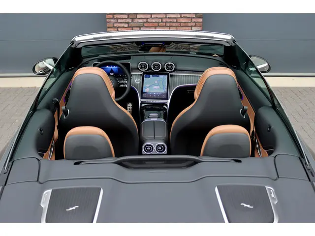 Mercedes-Benz CLE Cabriolet 450 4MATIC AMG Line | Distronic+ | Massage | Nappa Leder | Burmester | A...