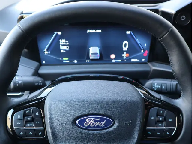 Ford E-Transit Custom