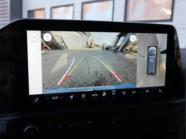 Ford E-Transit Custom