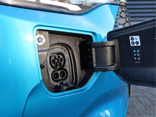 Ford E-Transit Custom