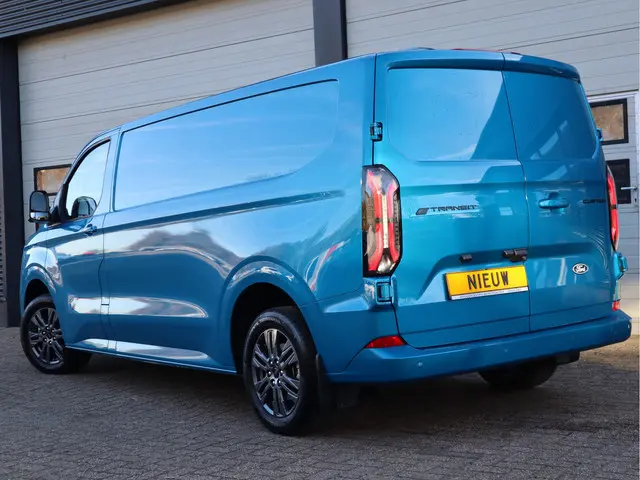 Ford E-Transit Custom