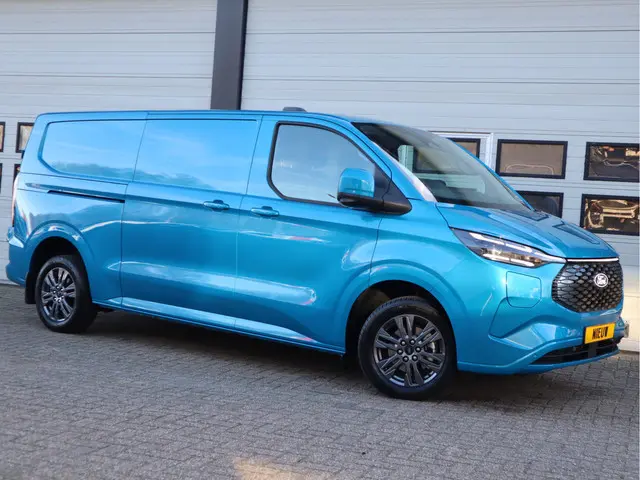 Ford E-Transit Custom