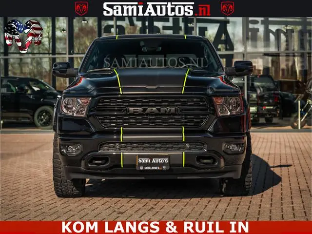 Dodge RAM SPORT | 5.7 V8 4x4 HEMI | PANORAMA DAK | GROOTSCHERM 12 INCH | LPG | Diamond Black Pearl |...