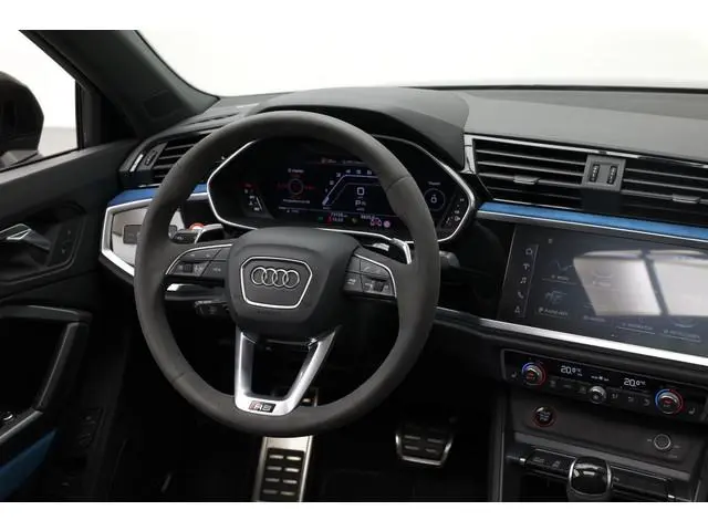 Audi RSQ3