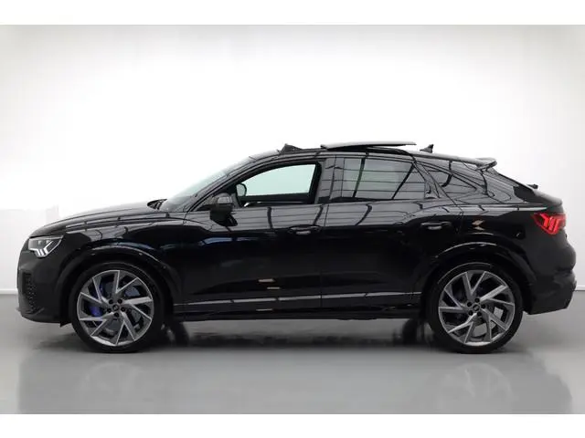 Audi RSQ3