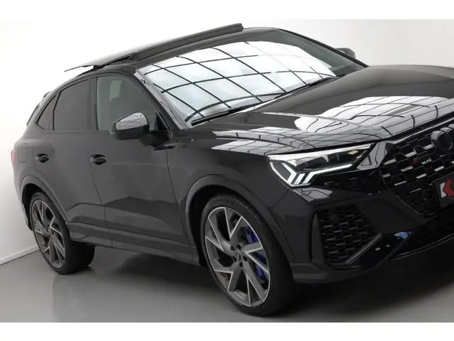 Audi RSQ3