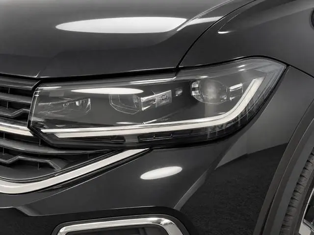 Volkswagen T-Cross 1.5 TSI 150pk DSG R-Line Edition · Camera · Apple/Android Car Play · Trekhaak · P...