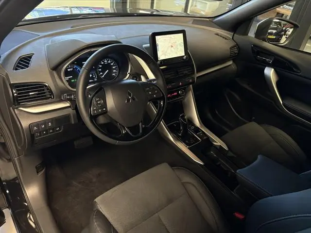 Mitsubishi Eclipse Cross 2.4 PHEV Black Edition Adaptive Cruise, 360 Camera, Navigatie