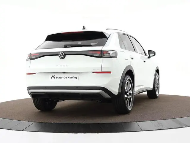 Volkswagen T-Roc Life First Edition 1.5 eTSI 116 PK 7 versn. DSG · Comfort Pakket · Achteruitrijcame...
