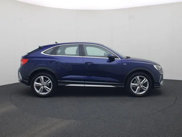 Audi Q3 Sportback 45 TFSIe 180kW/245PK S Line · Camera · Apple/Android Car Play · Adaptive Cruise Co...